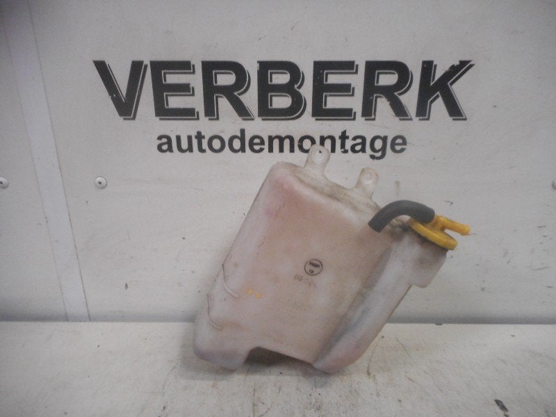 BOCAL LIQUIDE DE REFROIDISSEMENT Ford Ranger (tq823021-118), Henry-Ford-Straße  1
50735  Köln, DE, Ford-Werke GmbH, Kunden@ford.com