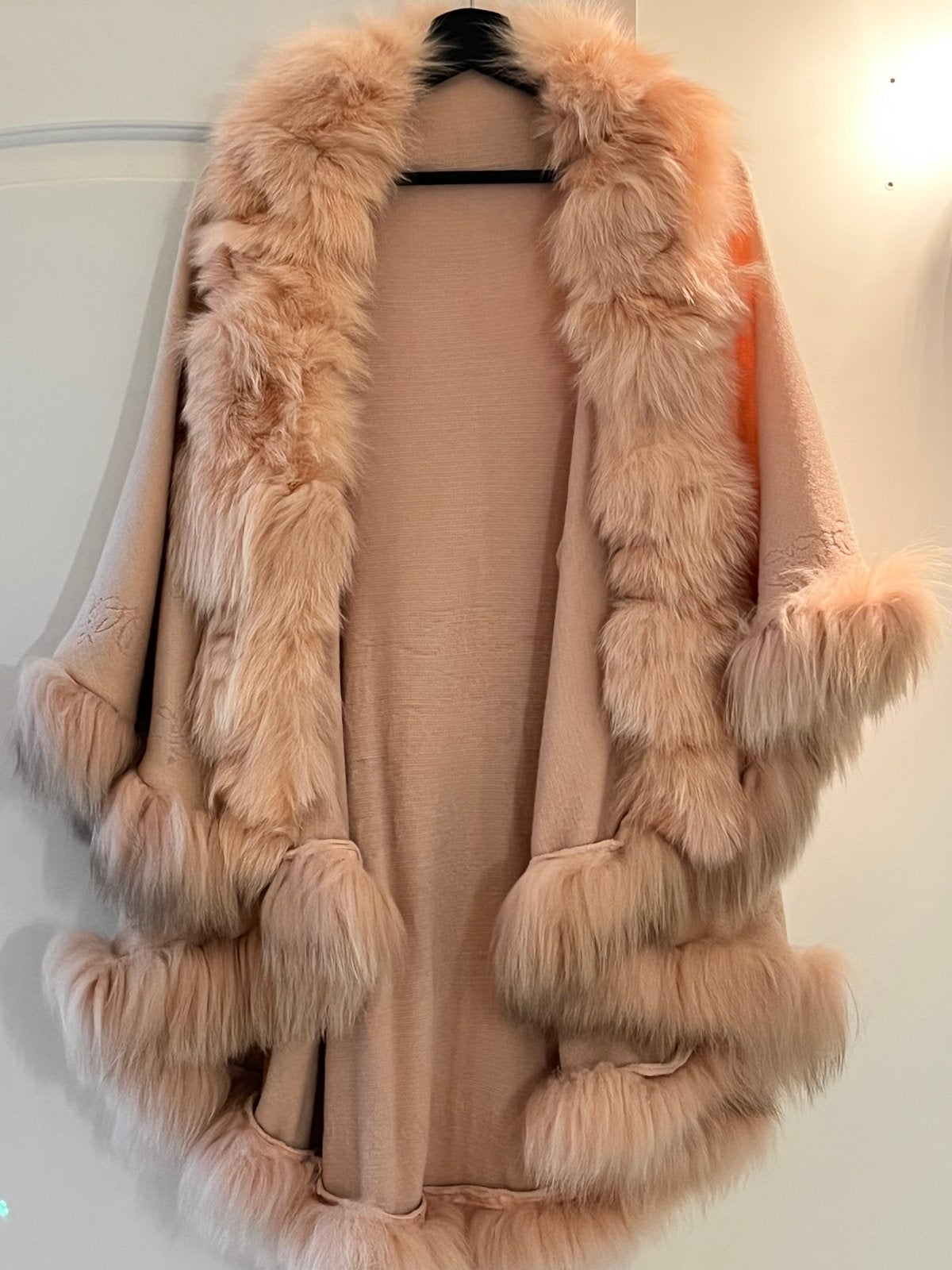 Cape met pels, Kleding | Dames, Ophalen of Verzenden, Zo goed als nieuw