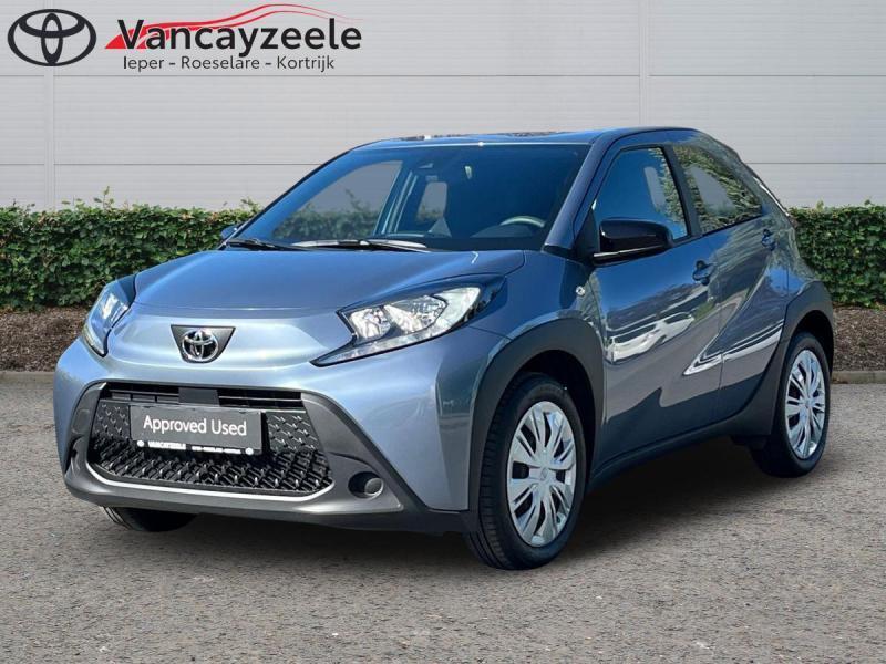 Toyota Aygo X play+cam+dab+carplay+androidauto, Automaat, 72 pk, 5 deurs, 1000 cc