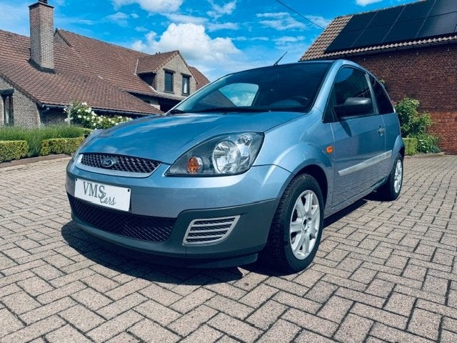 Ford Fiesta 1.3 Essence * Garantie * Climatiseur *, 144 g/km, Achat, Garantie prolongée, Boîte manuelle