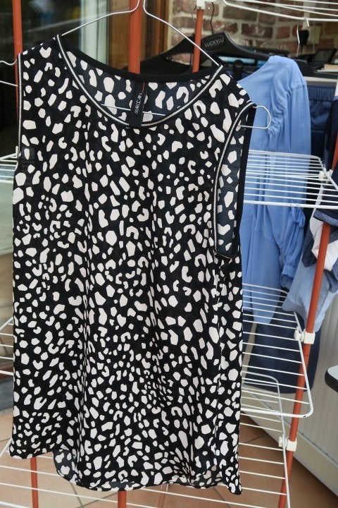 Topje nieuw print zwart wit Marccain mt 3 (mt 40), Kleding | Dames, Maat 38/40 (M), Meerkleurig, Nieuw, Ophalen of Verzenden