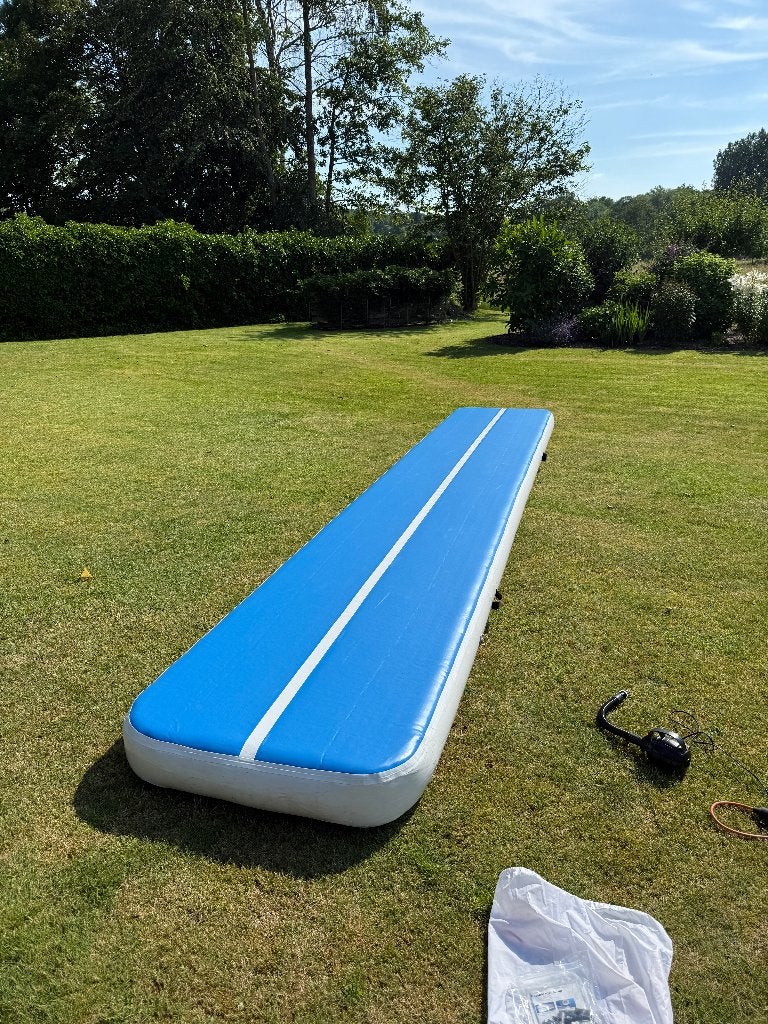 Airtrack 6 meter, Sport en Fitness, Turnen, Ophalen, Zo goed als nieuw, Blauw, Overige typen