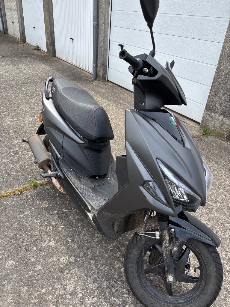 Scooter GTS, MOET WEG B-klasse, Ophalen, Gebruikt, Overige typen, Overige merken