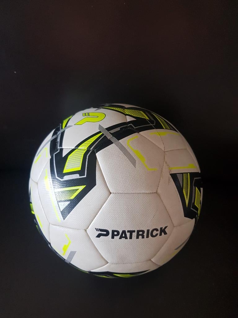 Patrick voetbal, Ophalen, Zo goed als nieuw, Bal