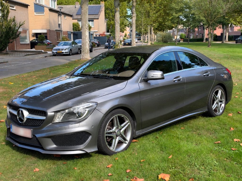 Mercedes CLA180 AMG-line 2014, Auto's, Bruin, Particulier, Euro 4, Zilver of Grijs