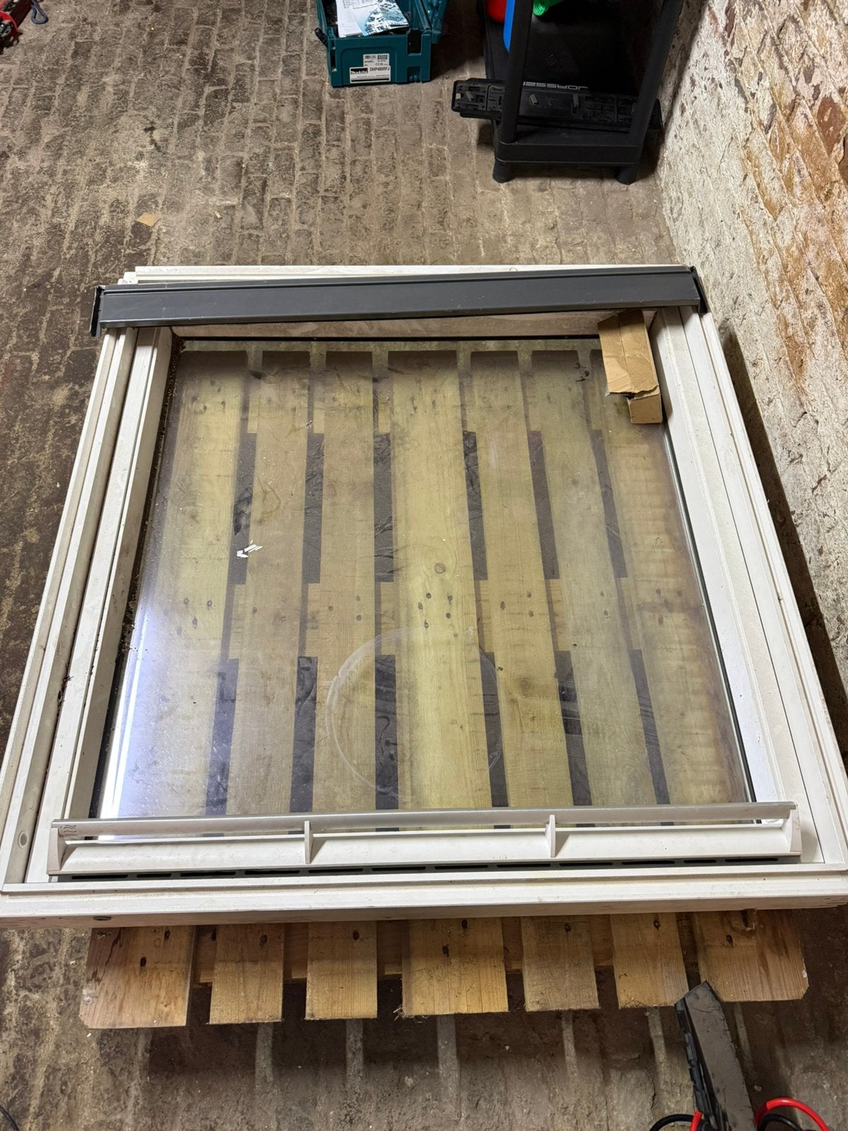 Velux 114x118, Doe-het-zelf en Bouw, Glas en Ramen, Ophalen, Zo goed als nieuw