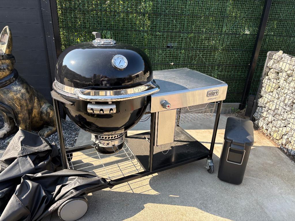 weber summit kamado bbq met allerlei extra toebehoren, Tuin en Terras, Houtskoolbarbecues, Ophalen, Gebruikt, Weber, Met accessoires
