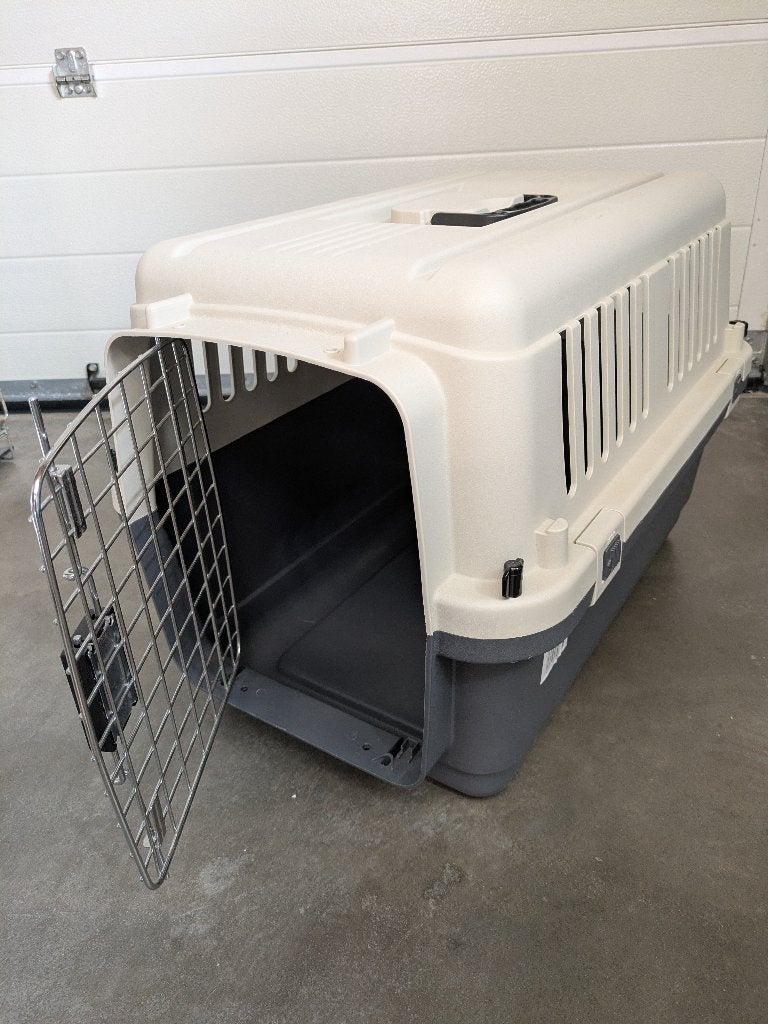 Honden bench plastic v hond of kat, Ophalen, Zo goed als nieuw