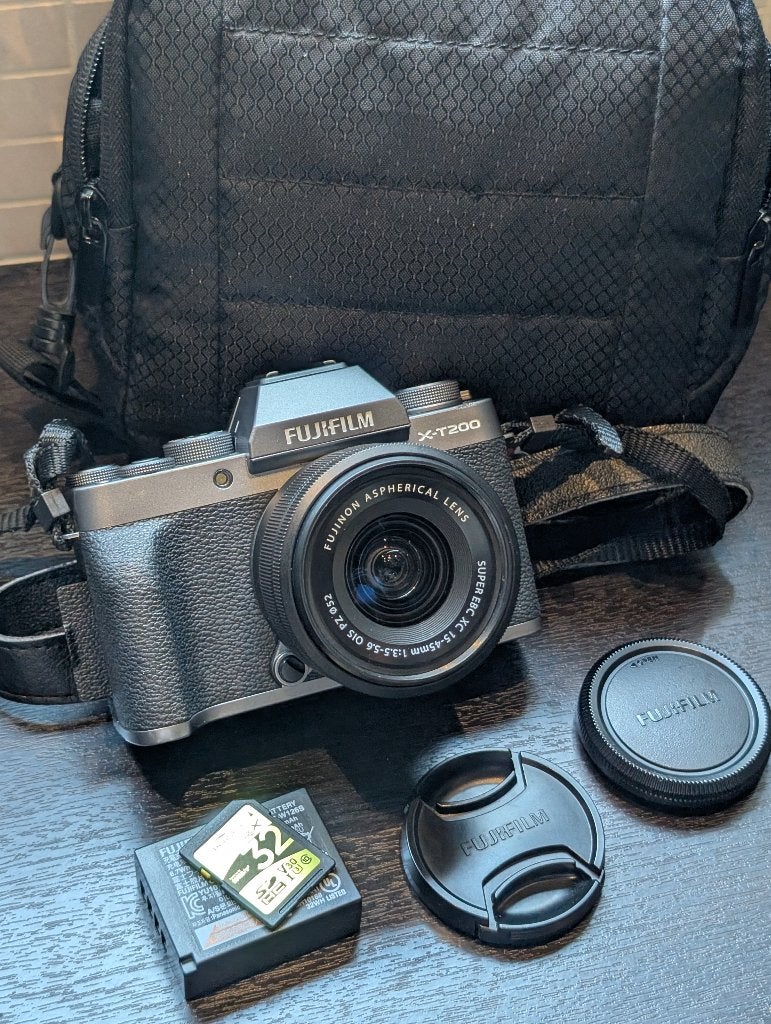 Fujifilm X-T200 + Zoom lens | Zilver | Zo goed als nieuw, Compact, Ophalen of Verzenden, Zo goed als nieuw, Fuji