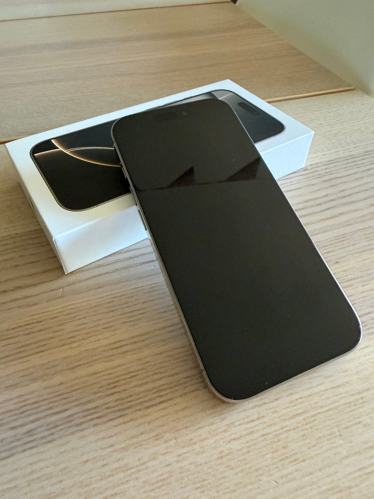 iPhone 16 Pro 128GB- Natural Titanium - In uitstekende staat, Telecommunicatie, Mobiele telefoons | Apple iPhone, IPhone 16 Pro