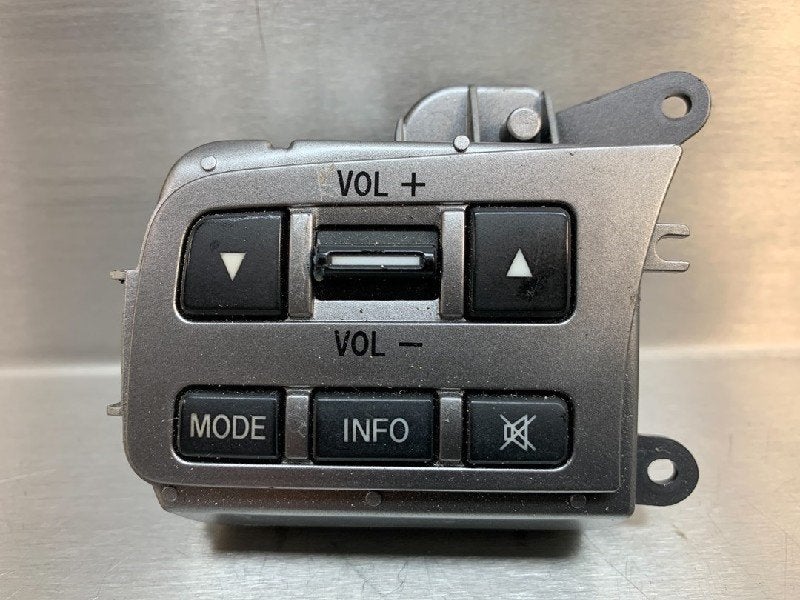 COMMANDE DE RADIO AU VOLANT Mazda 2 (DE) (|DF74664M0|), Autos : Pièces & Accessoires, Utilisé, Mazda