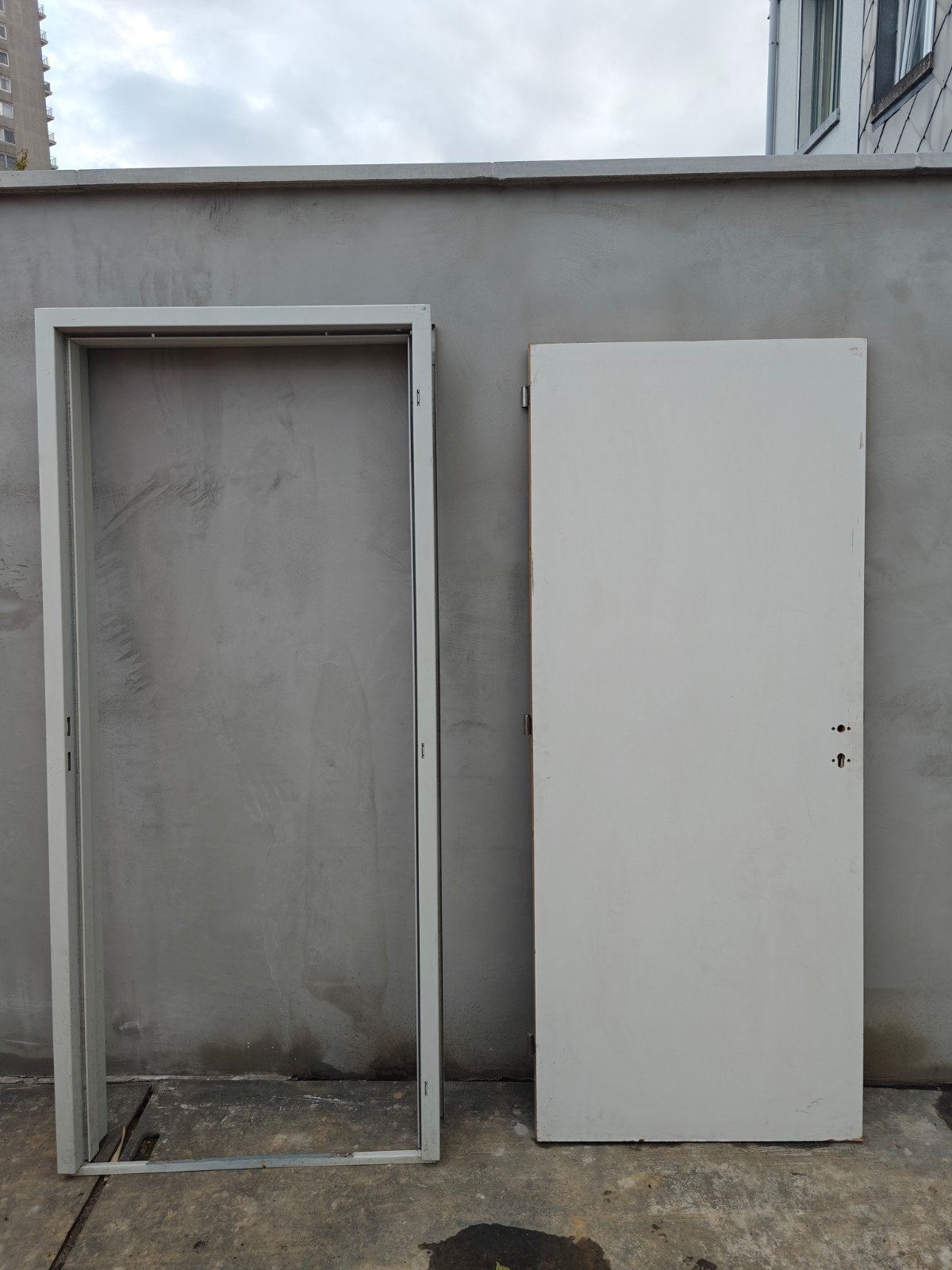 Porte a peindre avec cadre métallique BW30