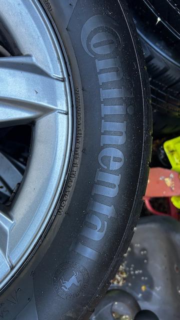 225/55 R17 W XL CONTINENTAL ContieContact 5, Autos : Pièces & Accessoires, Pneus & Jantes, Pneus et Jantes, Pneus été, 17 pouces