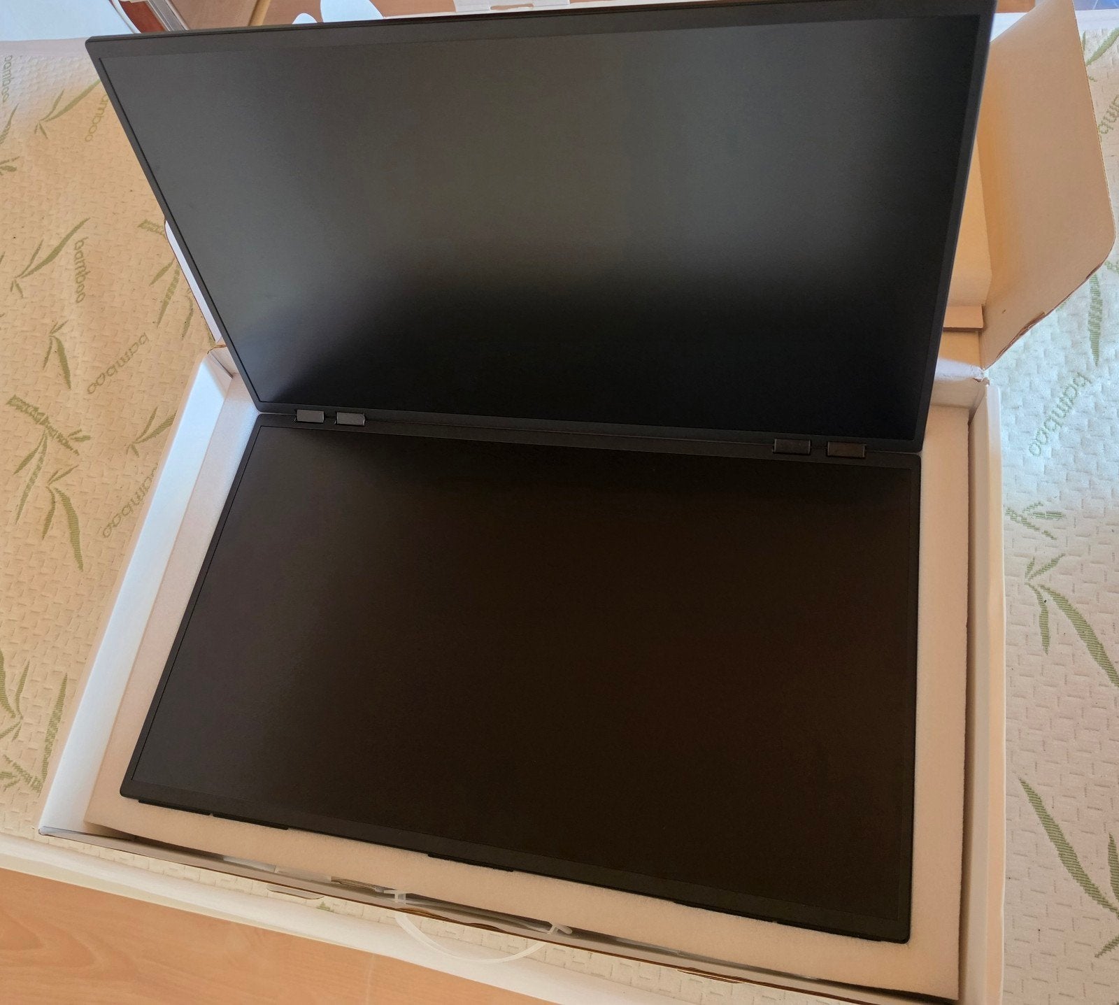 UPERFECT Delta Mega 23,8 inch portable dubbele monitor, Computers en Software, Monitoren, Gaming, IPS, In hoogte verstelbaar, UPERFECT