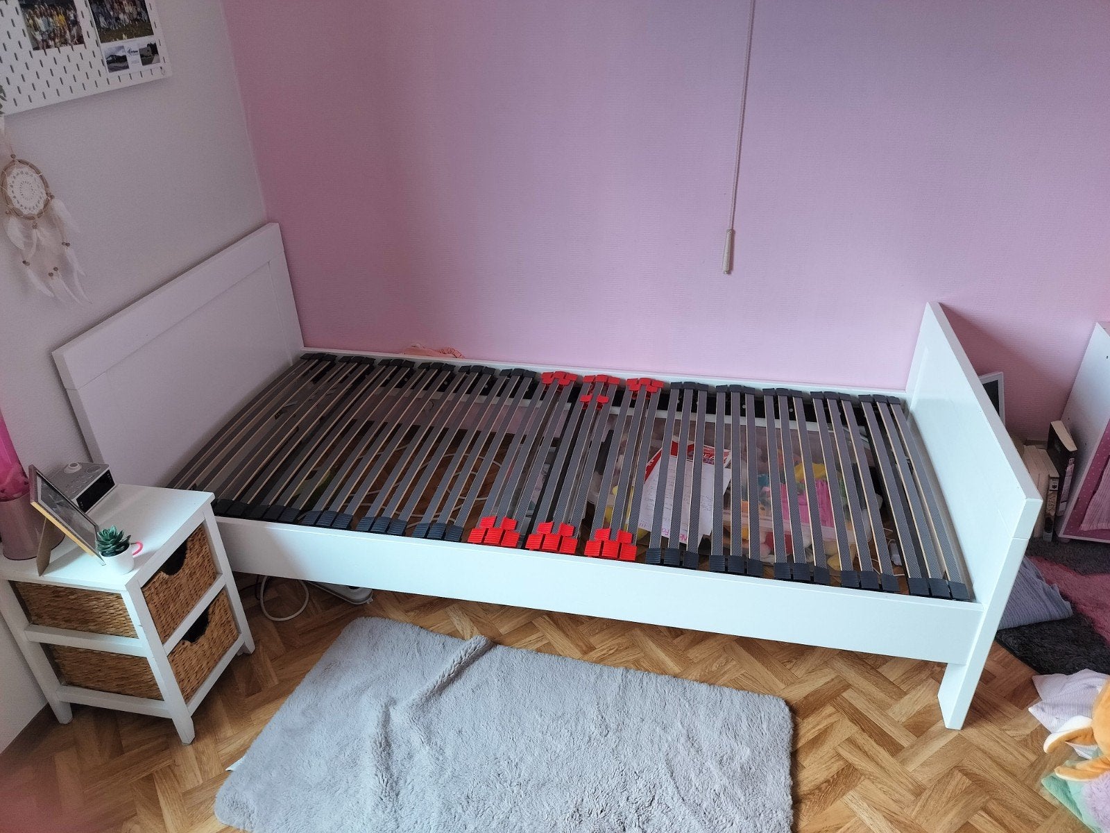 een persoons bed, Ophalen