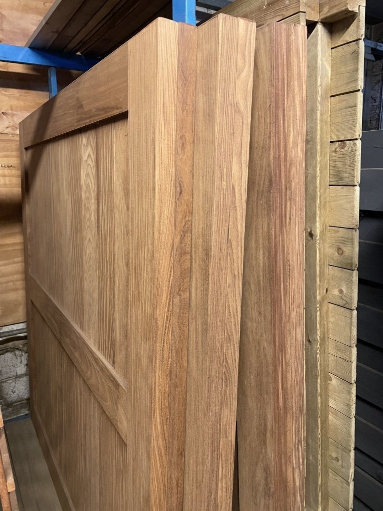 AFROMOSIA POORT H180cm x B 350cm (2 x 175cm) EINDEREEKS, Nieuw, Ophalen of Verzenden, 150 tot 200 cm, Hout