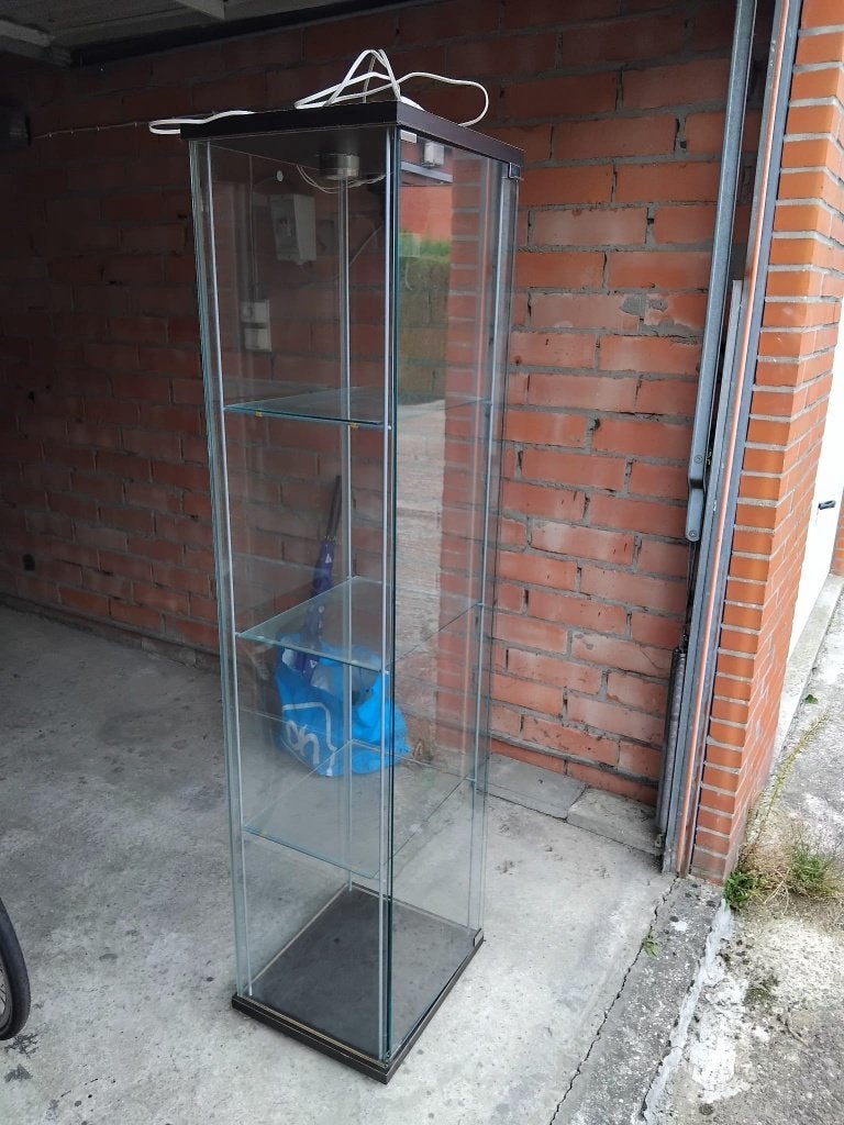 Detolf vitrinekast, Huis en Inrichting, Ophalen, Minder dan 50 cm, Gebruikt, Glas