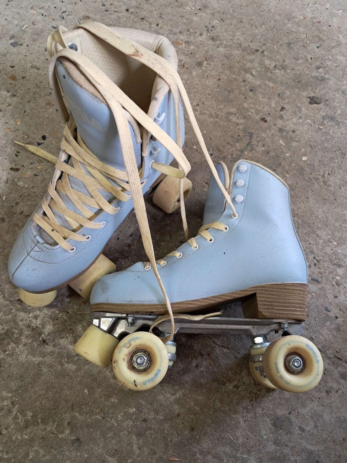 Rollerskates Impala, Ophalen, Gebruikt