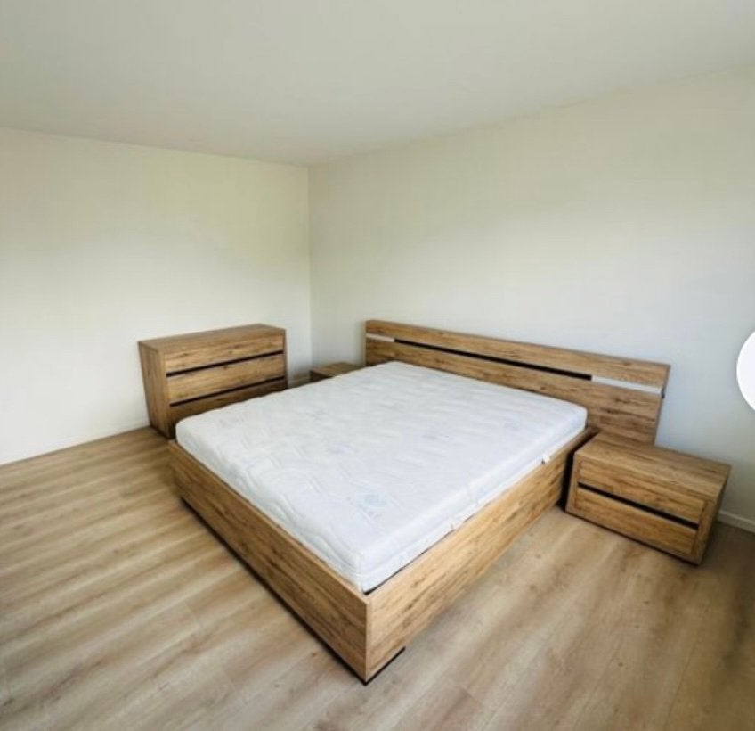 Moderne complete slaapkamer – Zeer mooie staat, Huis en Inrichting, Ophalen, Zo goed als nieuw