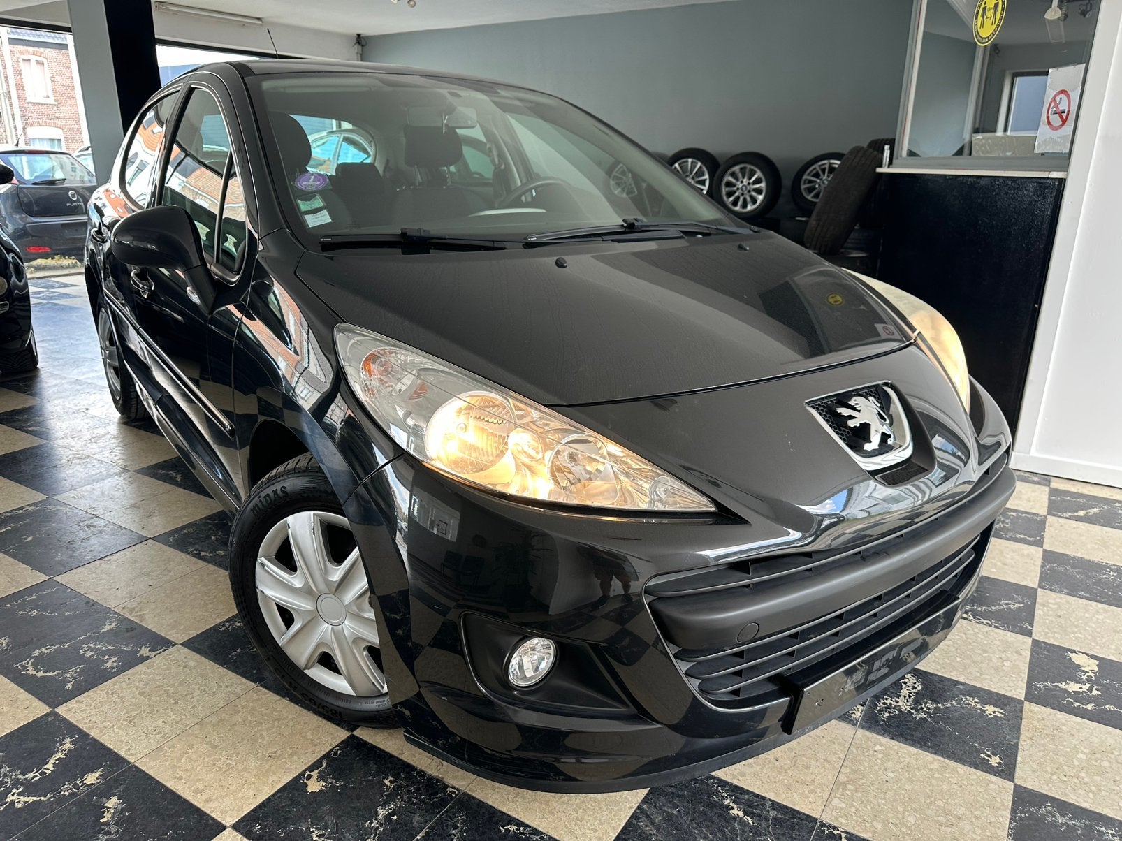 Peugeot 207+ 1.4i Urban, Autos, Peugeot, Euro 5, Achat, Entreprise, Boîte manuelle