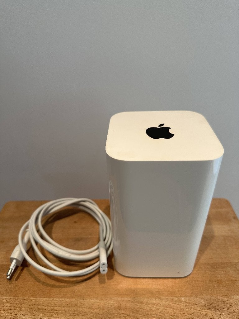 Apple AirPort Extreme A1521 Wi-Fi 802.11 AC Router, Computers en Software, Routers en Modems, Ophalen, Gebruikt, Router, Apple