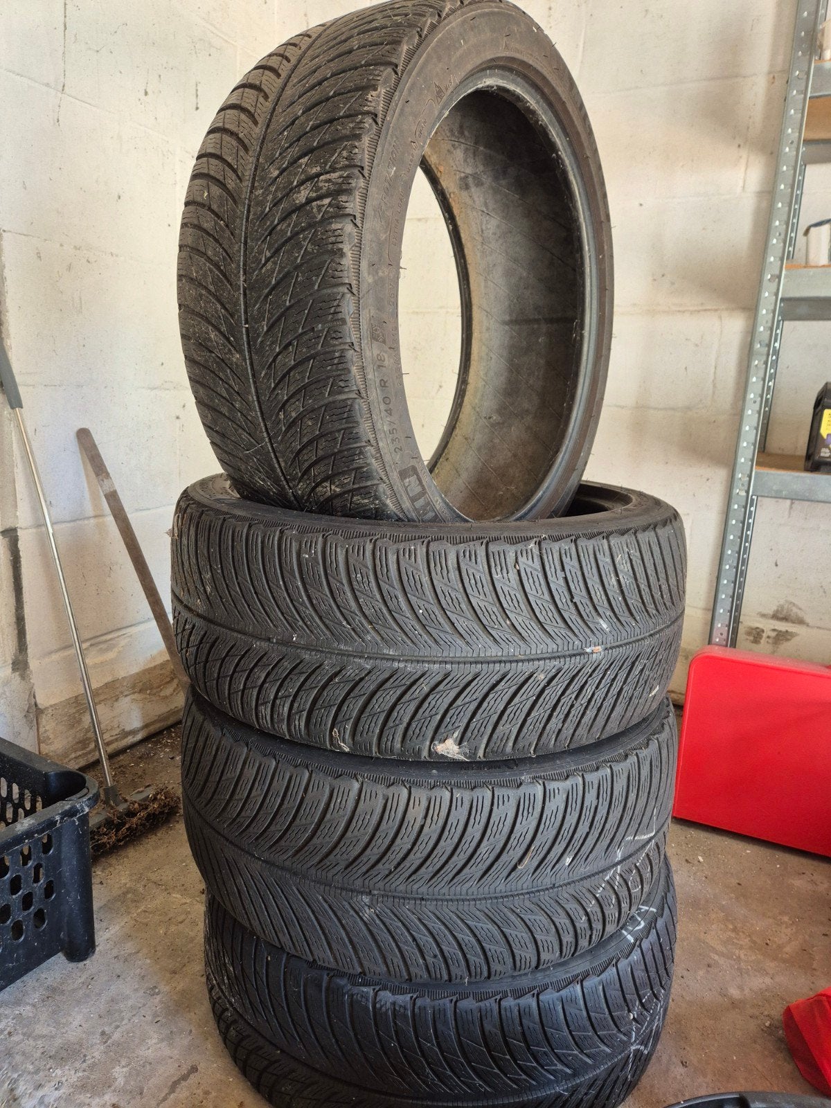 Pneus Michelin 235/40/18 pouces, Pneus hiver, Véhicule de tourisme, Enlèvement, Pneu(s)