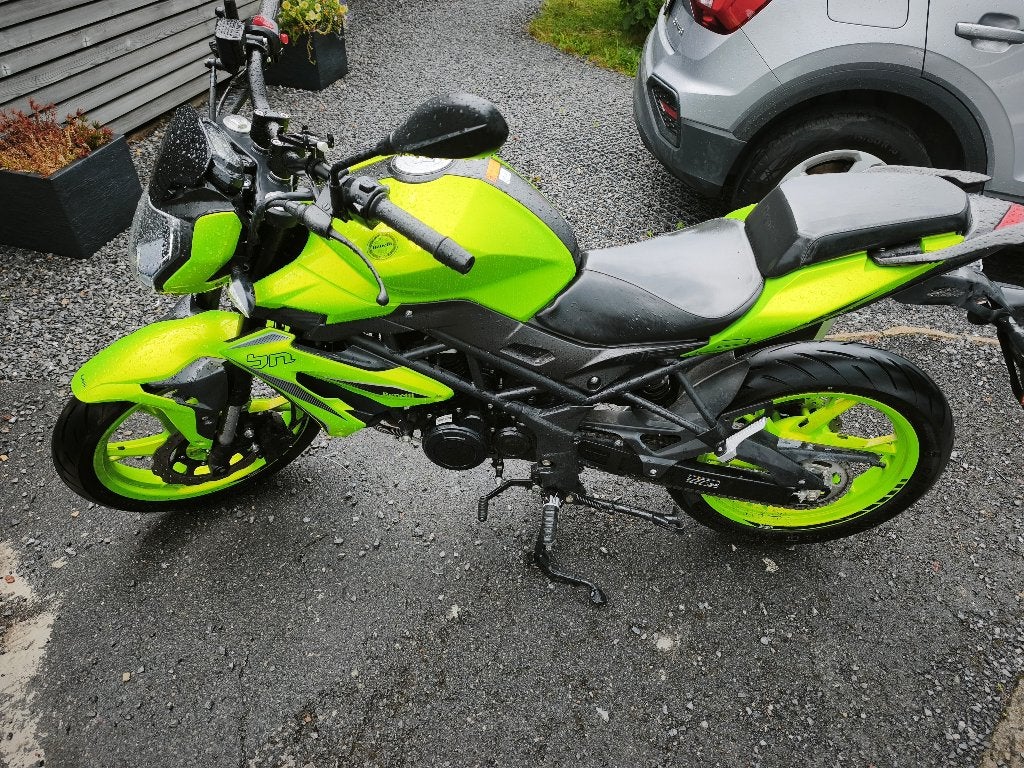 Benelli bn 125 cc, Motos, Occasion, Permis Moto A1 minimum, Manuelle, 125 cm³