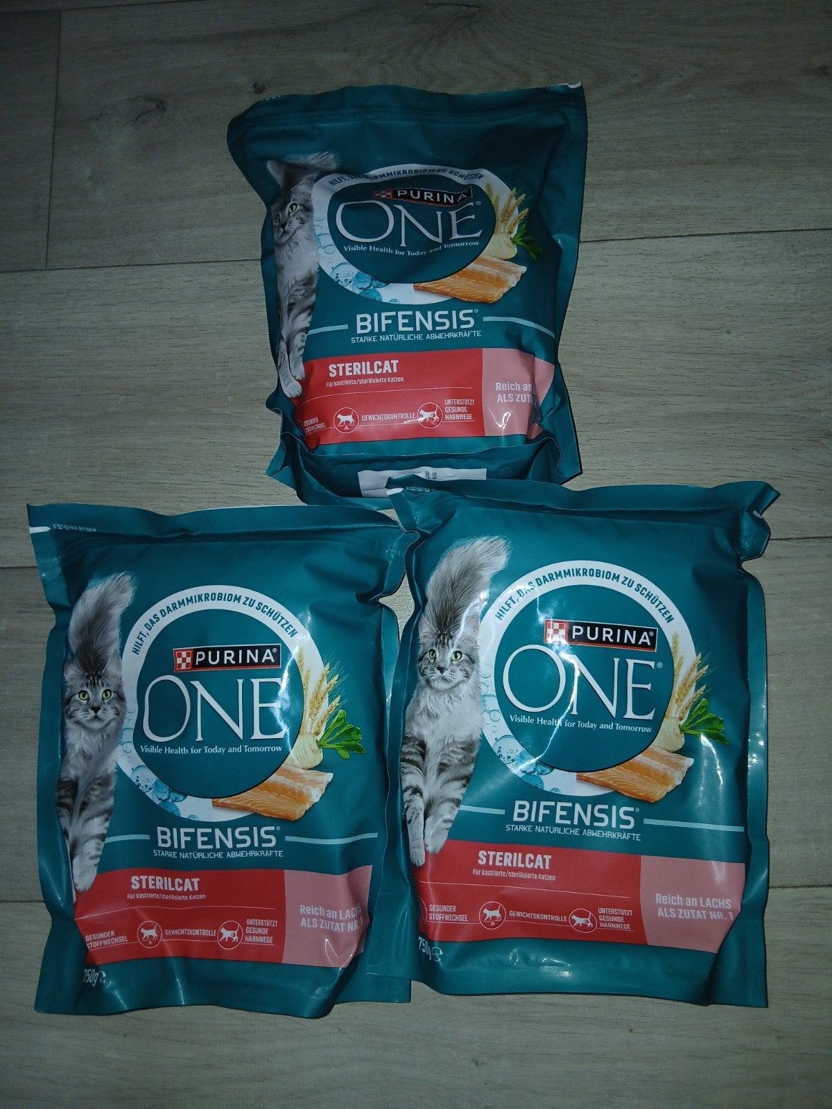 Croquette purina one chat au saumon, Enlèvement, Neuf