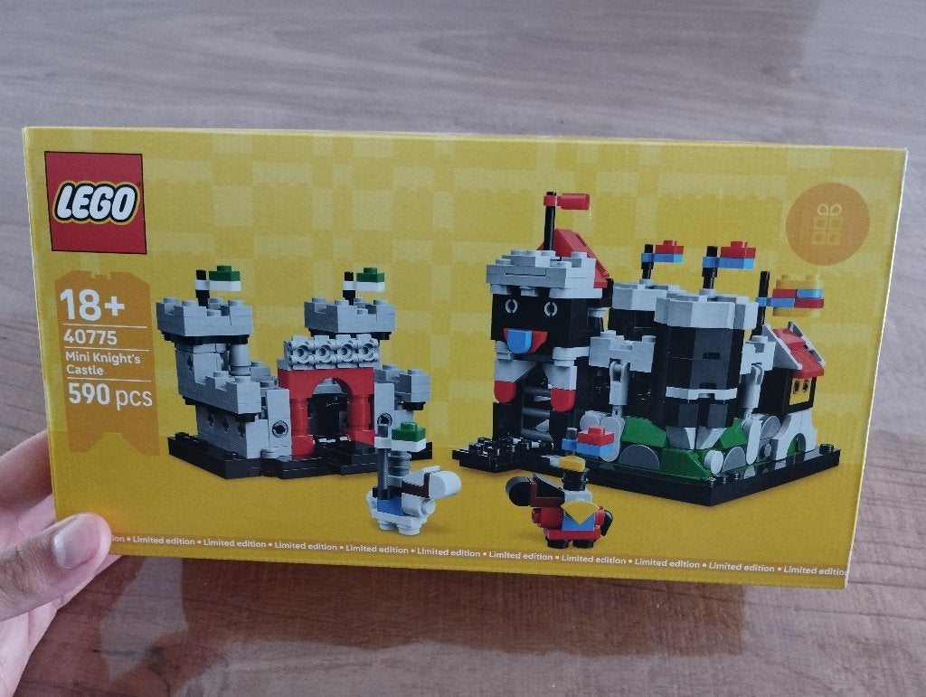 Lego 40775 Le Château de chevalier miniature Neuf, Enfants & Bébés, Neuf, Enlèvement ou Envoi, Lego, Ensemble complet