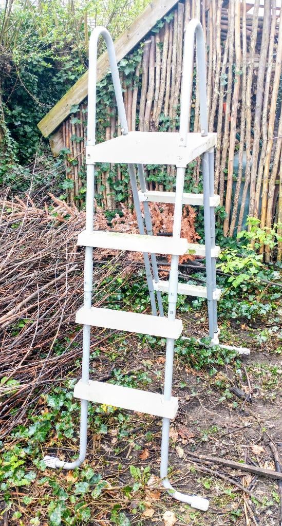 Zwembadtrap, Tuin en Terras, Ophalen, Gebruikt, Ladder