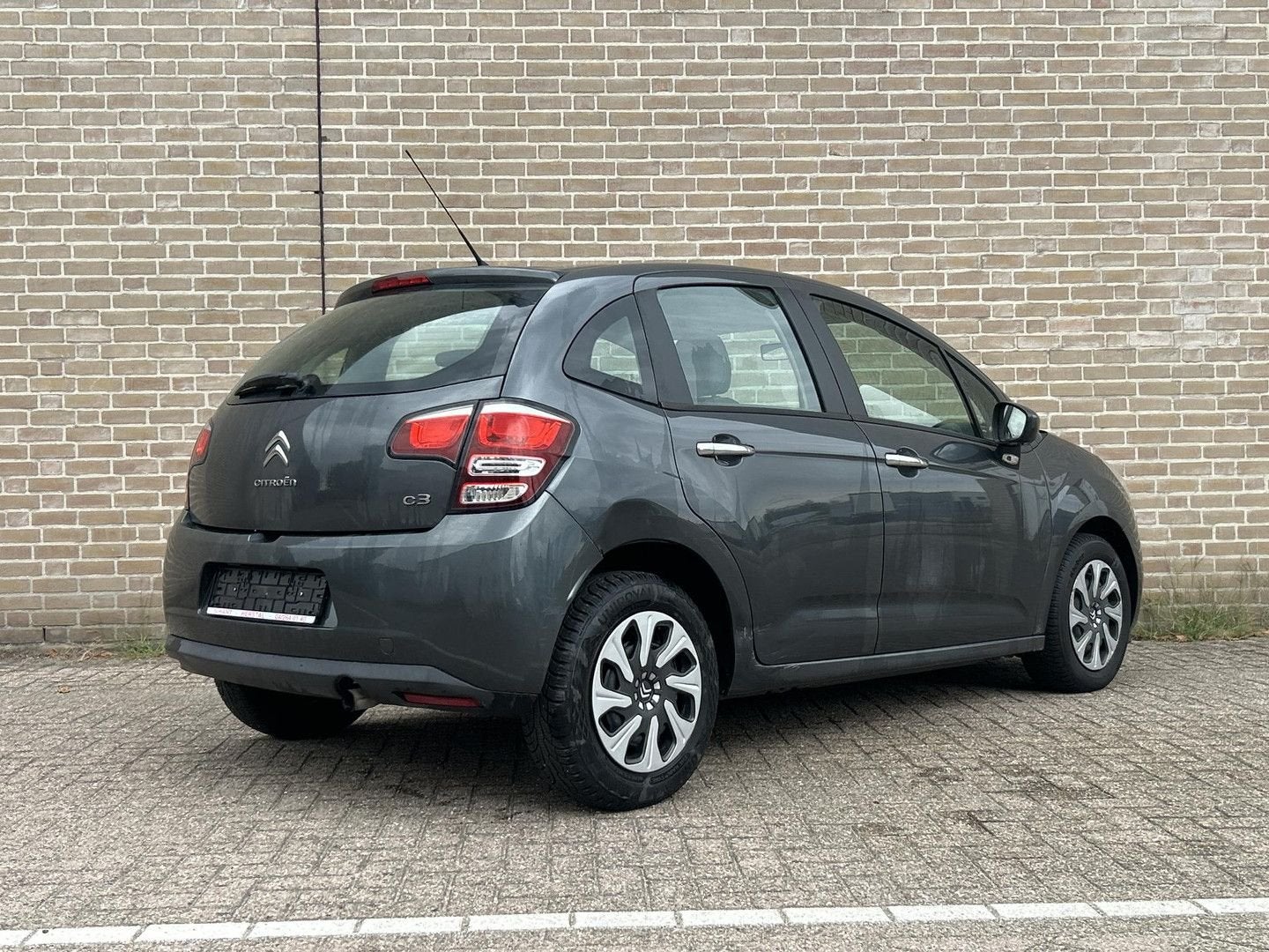 Citroen C3 1.4 HDi 70 MAN Attraction, Auto's, Airbags, Zilver of Grijs, Te koop, Stadsauto