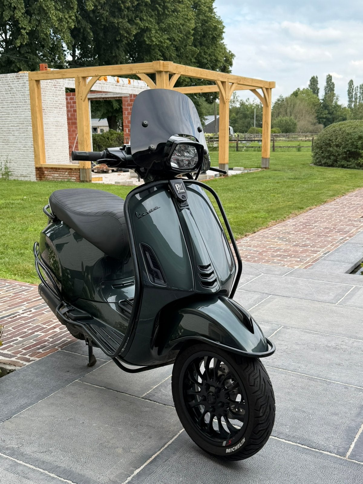 Vespa Sprint, Fietsen en Brommers, Ophalen, Zo goed als nieuw