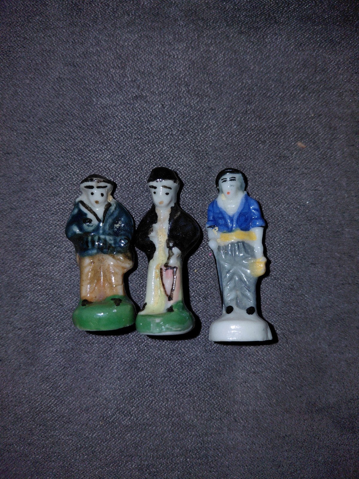 3 fèves, Collections, Enlèvement