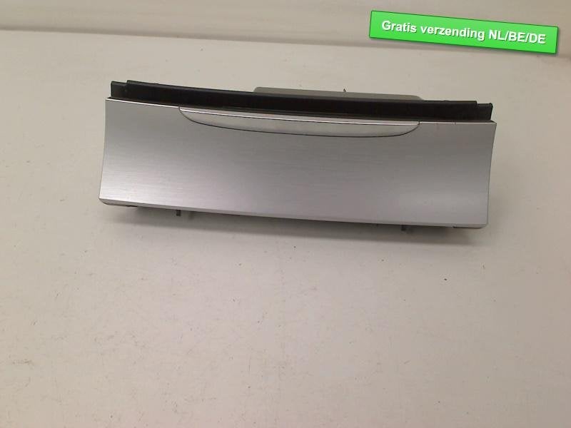 CENDRIER Volkswagen CC (358) (01-2011/12-2016) (3C0863284K), Volkswagen, Volkswagen AG, Utilisé, Kundenbetreuung@volkswagen.de