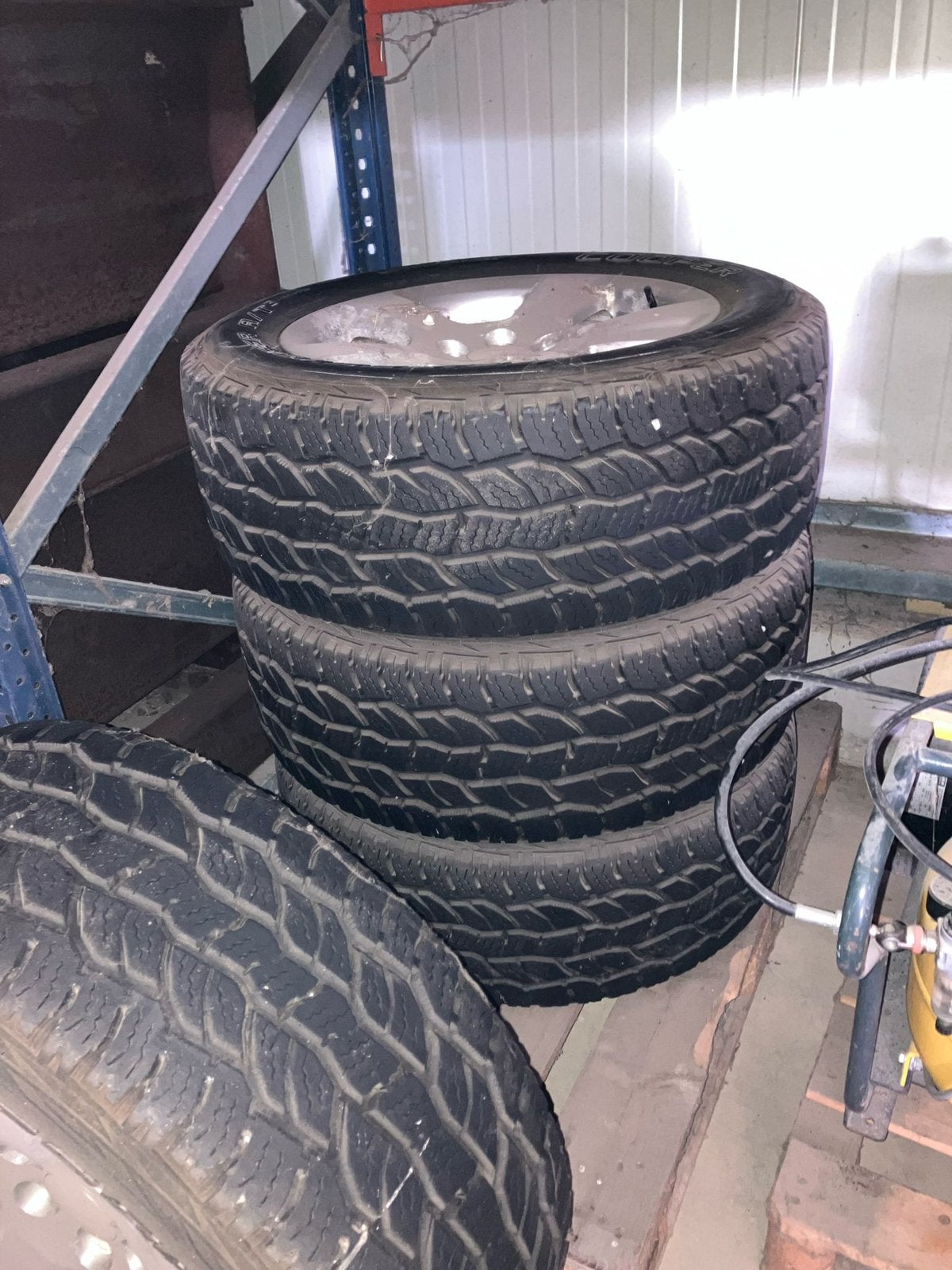 20” banden voor Chevrolet Suburban, Ophalen, Gebruikt, 275 mm, All Season