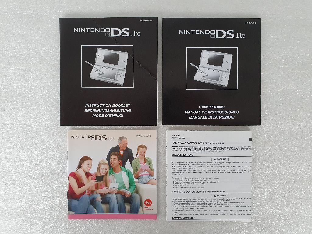 Lot handleidingen en folders Nintendo DS Lite, Games en Spelcomputers, Spelcomputers | Nintendo Portables | Accessoires, Ophalen of Verzenden