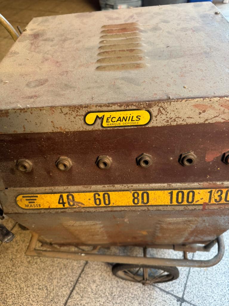 Offre de machines à souder anciennes, Bricolage & Construction, Outillage | Soudeuses, Enlèvement, Comme neuf