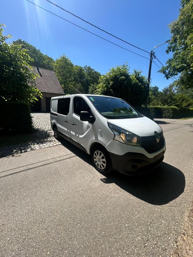 Renault traffic wit 1.6 diesel, Auto's, Renault, Voorwielaandrijving, Euro 6, Wit, Particulier