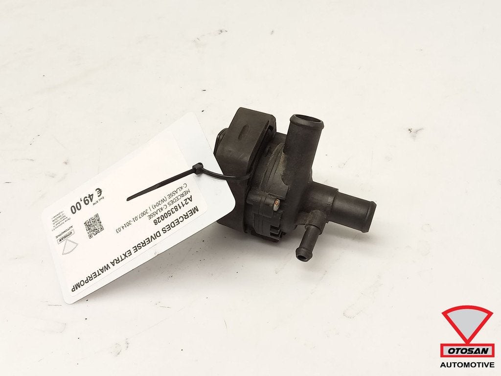 Mercedes Diverse Extra Waterpomp A2118350028, Gebruikt, Mercedes-Benz AG, Mercedes-Benz, Mercedesstrasse 120
70372  Stuttgart, DE
