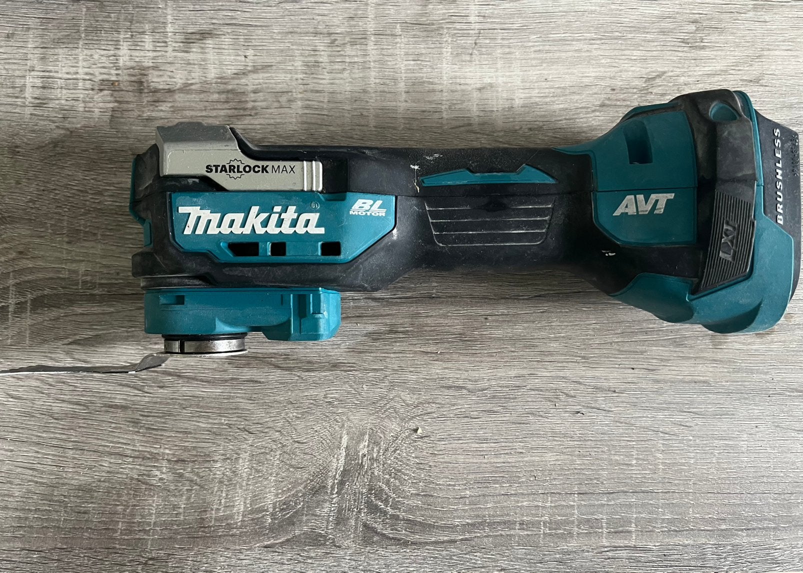 MAKITA DTM52Z multi-tools, Doe-het-zelf en Bouw, Gereedschap | Slijpmachines, Ophalen of Verzenden, Zo goed als nieuw