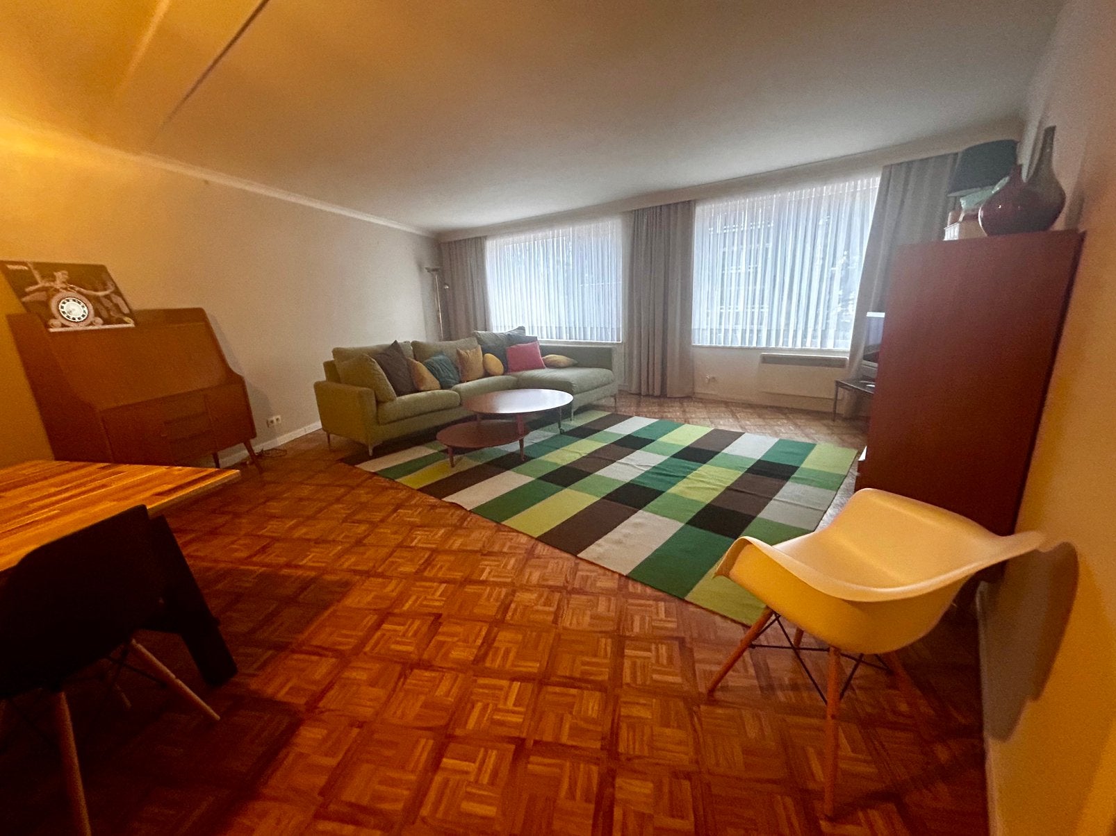 GEMEUBELD -Lichtrijk 2slp Apt nabij Station Mechelen, 100 m², 2 kamers, Appartement, 2800 Mechelen