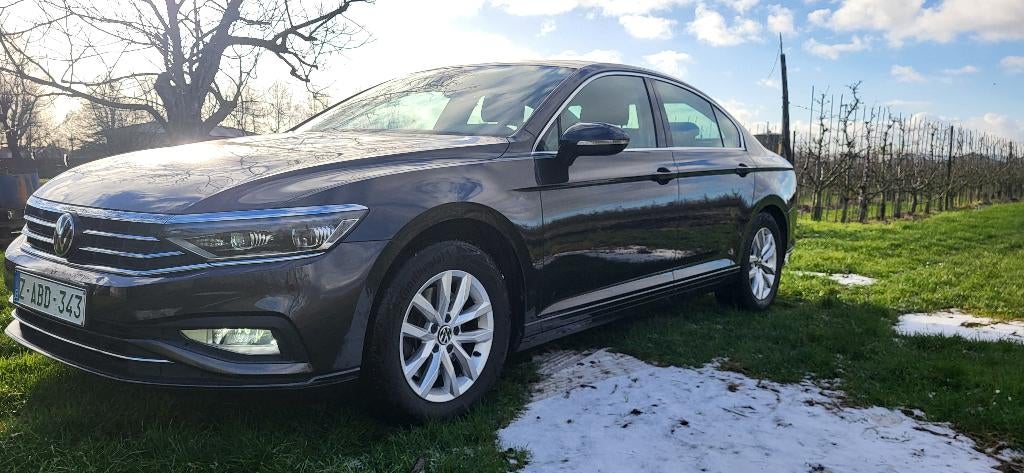 VW Passat 1.5 TSI DSG/Carplay/LED/Attelage de remorque, Autos, Argent ou Gris, Achat, Carnet d'entretien, Noir