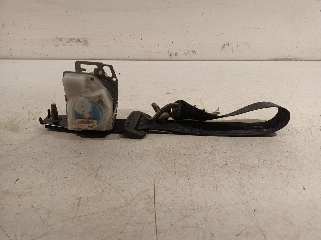 Veiligheidsgordel rechts achter Ford Mustang, Onderdelen@venauto.nl, Van der Ven Autorecycling B.V., Ettenseweg 76, 4706 PB Roosendaal, The Netherlands