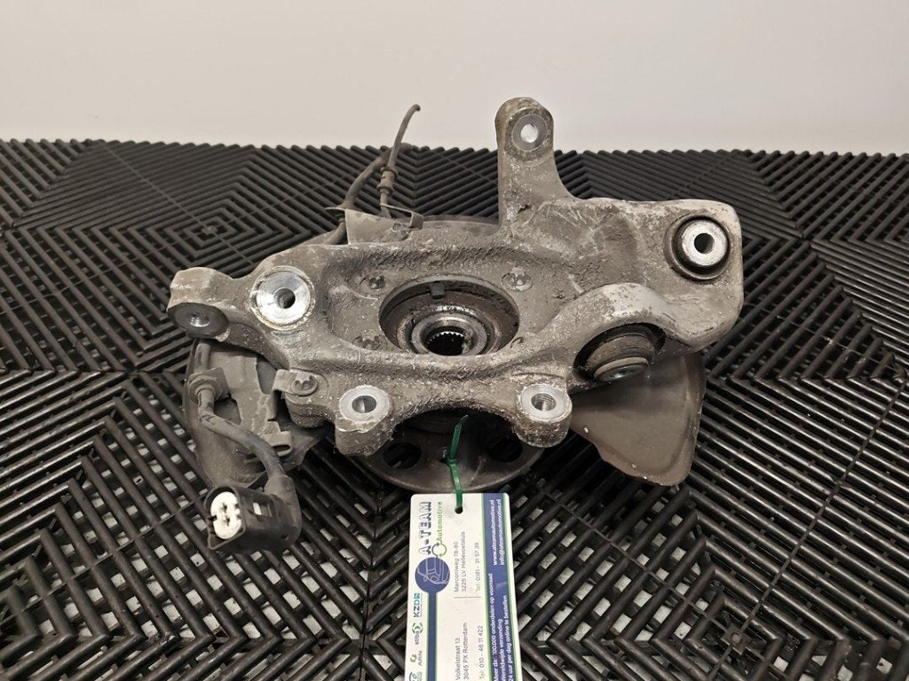 FUSEE ARRIERE GAUCHE Mercedes-Benz C (W205) (|A2053500141|), Mercedes-Benz, Utilisé, Dialog.mb@mercedes-benz.com, Mercedes-Benz AG