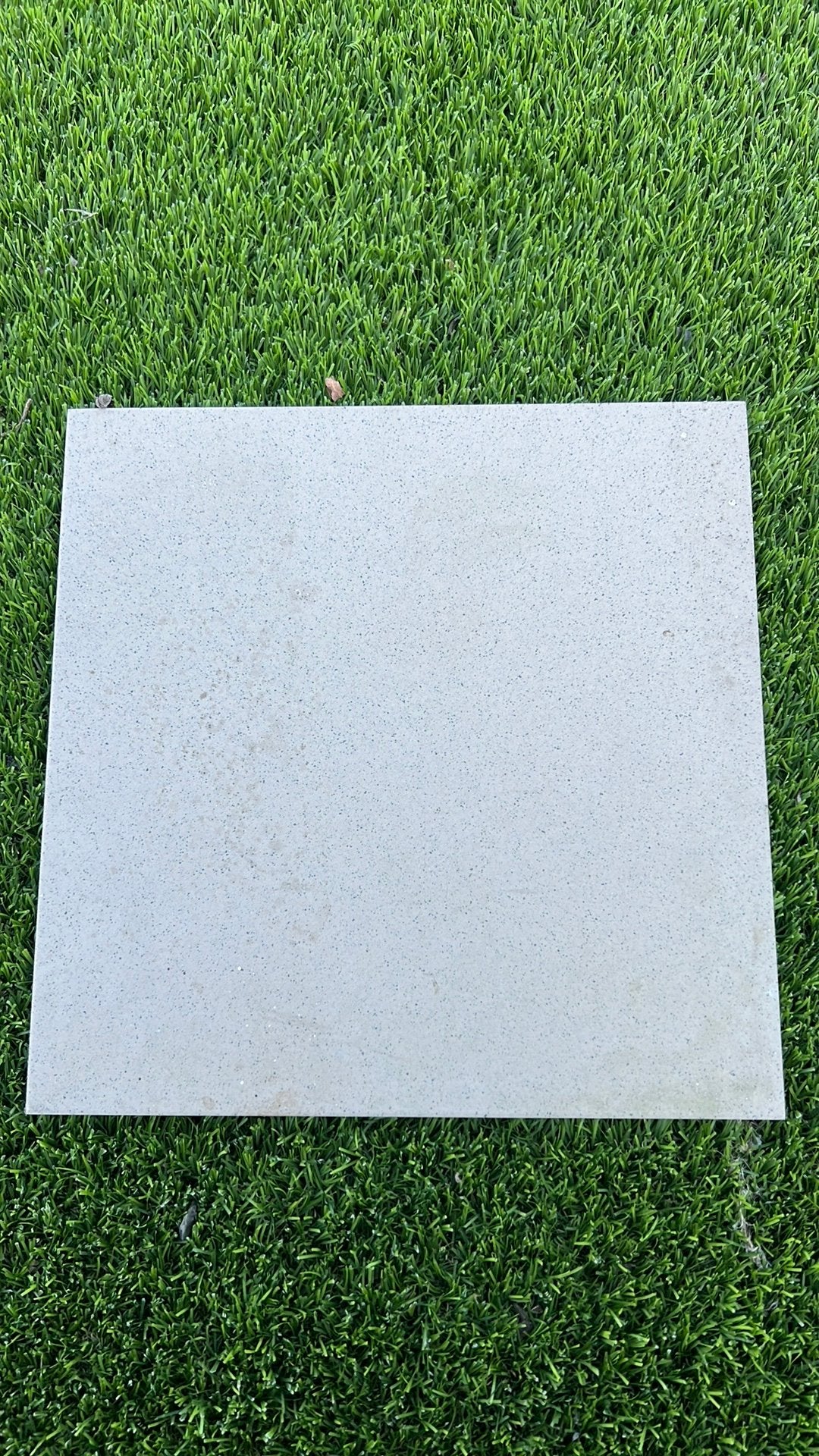 Typische keramische ‘garage’ tegel. 30x30cm, Doe-het-zelf en Bouw, Tegels, Ophalen, Keramiek, Zo goed als nieuw, 20 tot 40 cm