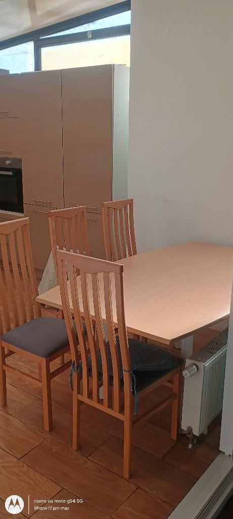 table avec chaises, Quatre personnes, 150 à 200 cm, Enlèvement, Utilisé