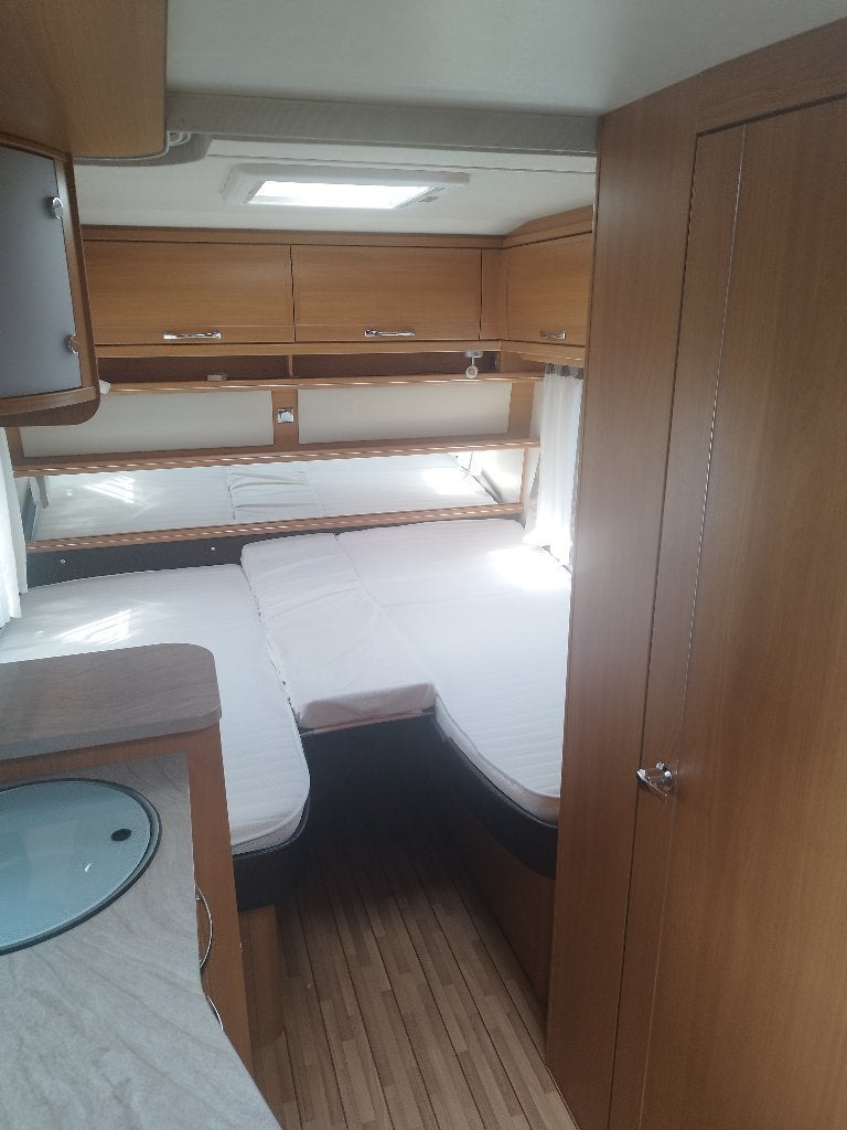 Caravane Tabbert vivaldi, Caravanes & Camping, Caravanes, Particulier, jusqu'à 4, 1250 - 1500 kg, Banquette en rond, Tabbert, 2 lits séparés