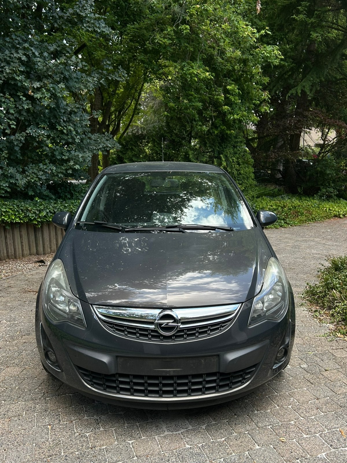 Propere Opel Corsa 5 deurs, Auto's, Voorwielaandrijving, Airconditioning, Zwart, 4 cilinders