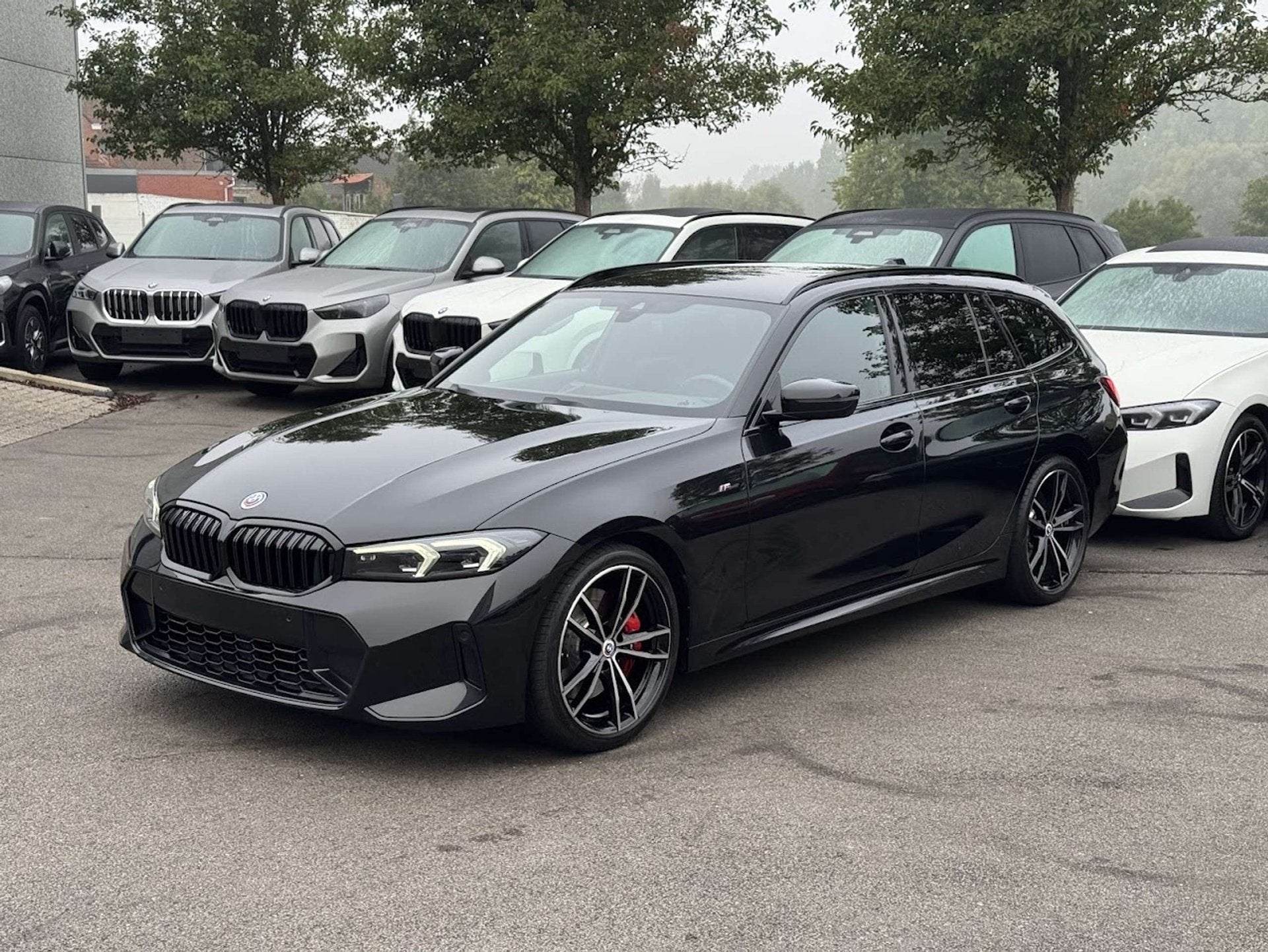 BMW 318 iA Touring M Sport Pro / ADAPT LED / KEYLESS / CAM /, Auto's, Automaat, 1998 cc, Gebruikt, 4 cilinders