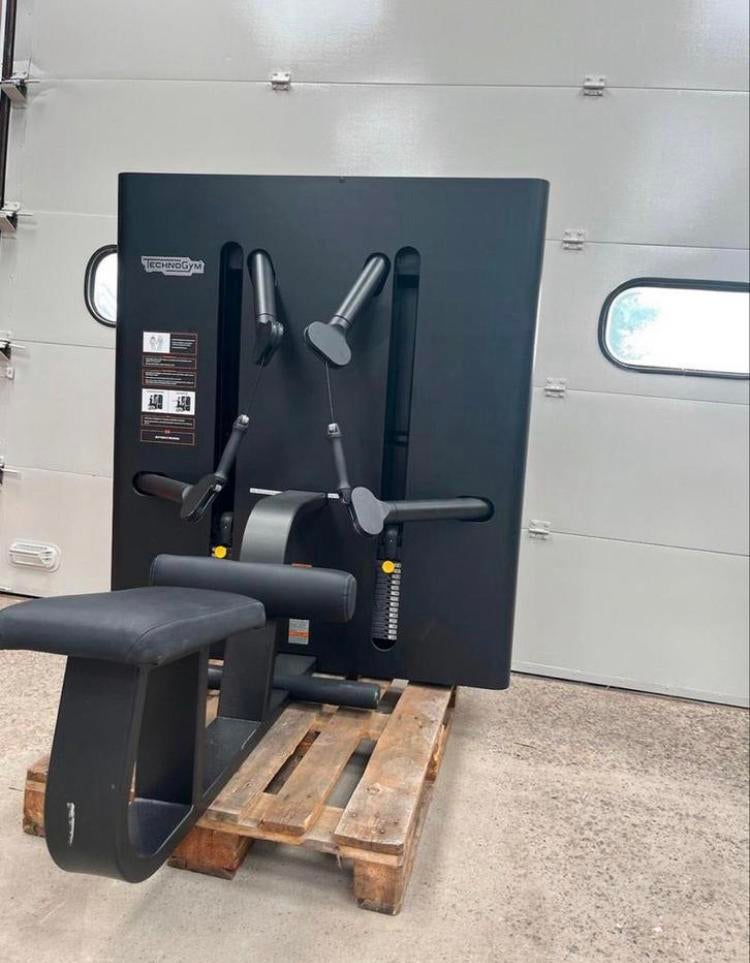 Technogym Kinesis Low Row / Butterfly Reverse / Rear Delts, Enlèvement, Utilisé, Bras, Autres types